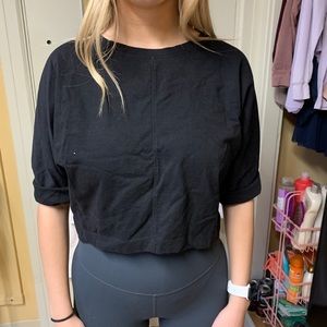 Aritzia boxy crop top